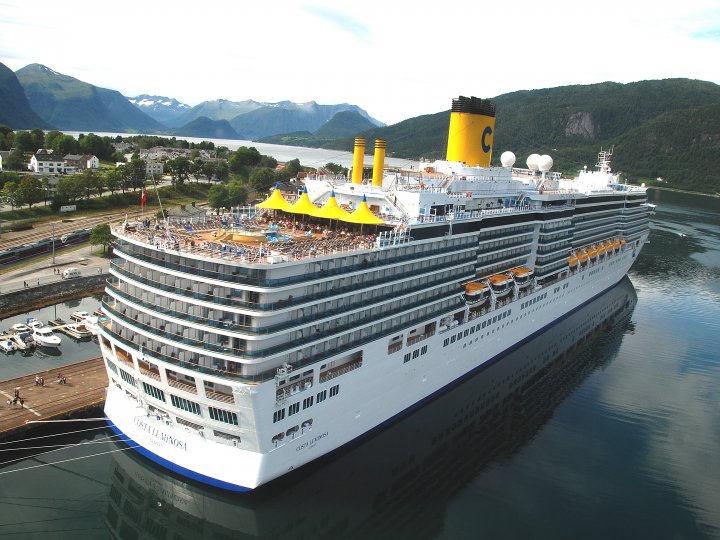 Costa Luminosa Åndalsnes