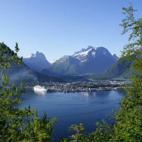 Å Ndalsnes Cruise Romsdalshorn Trollveggen Foto Leif Johnny Olestad (Photo: Leif Johnny Olestad)